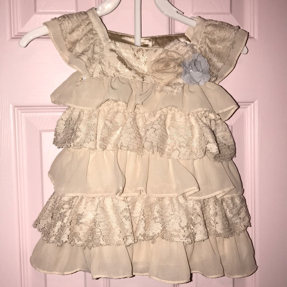 Lace dress